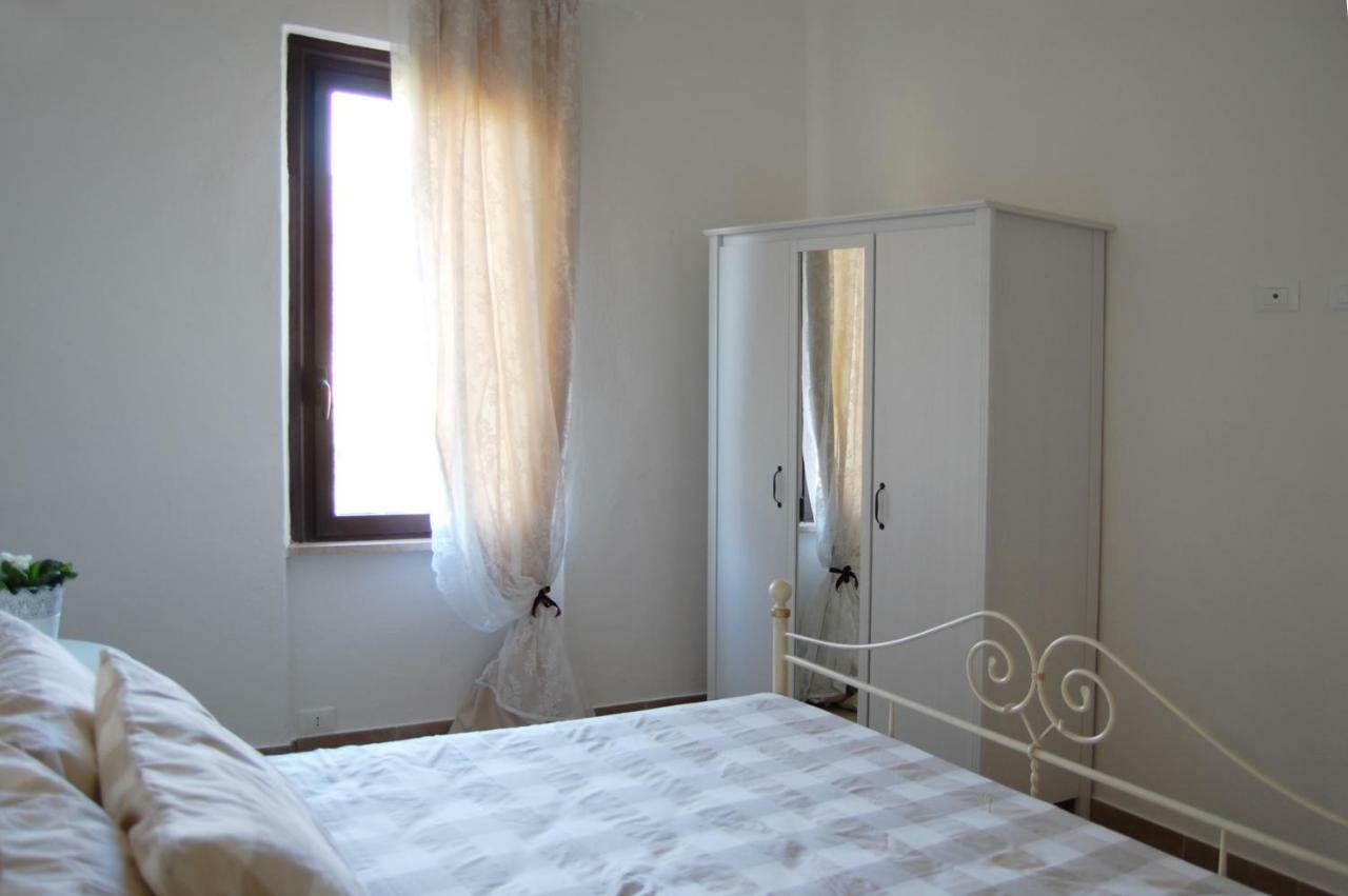 La Casa Bianca Appartement Roe Buitenkant foto