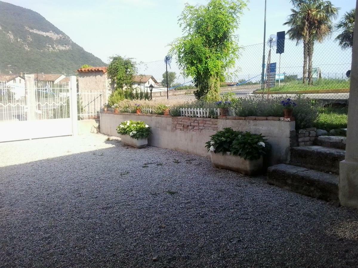 La Casa Bianca Appartement Roe Buitenkant foto