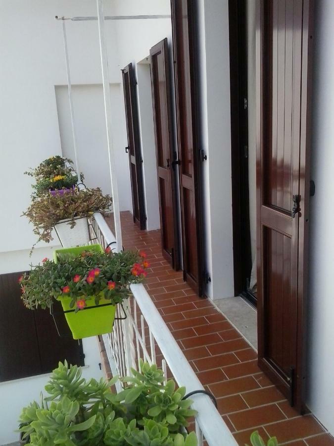 La Casa Bianca Appartement Roe Buitenkant foto