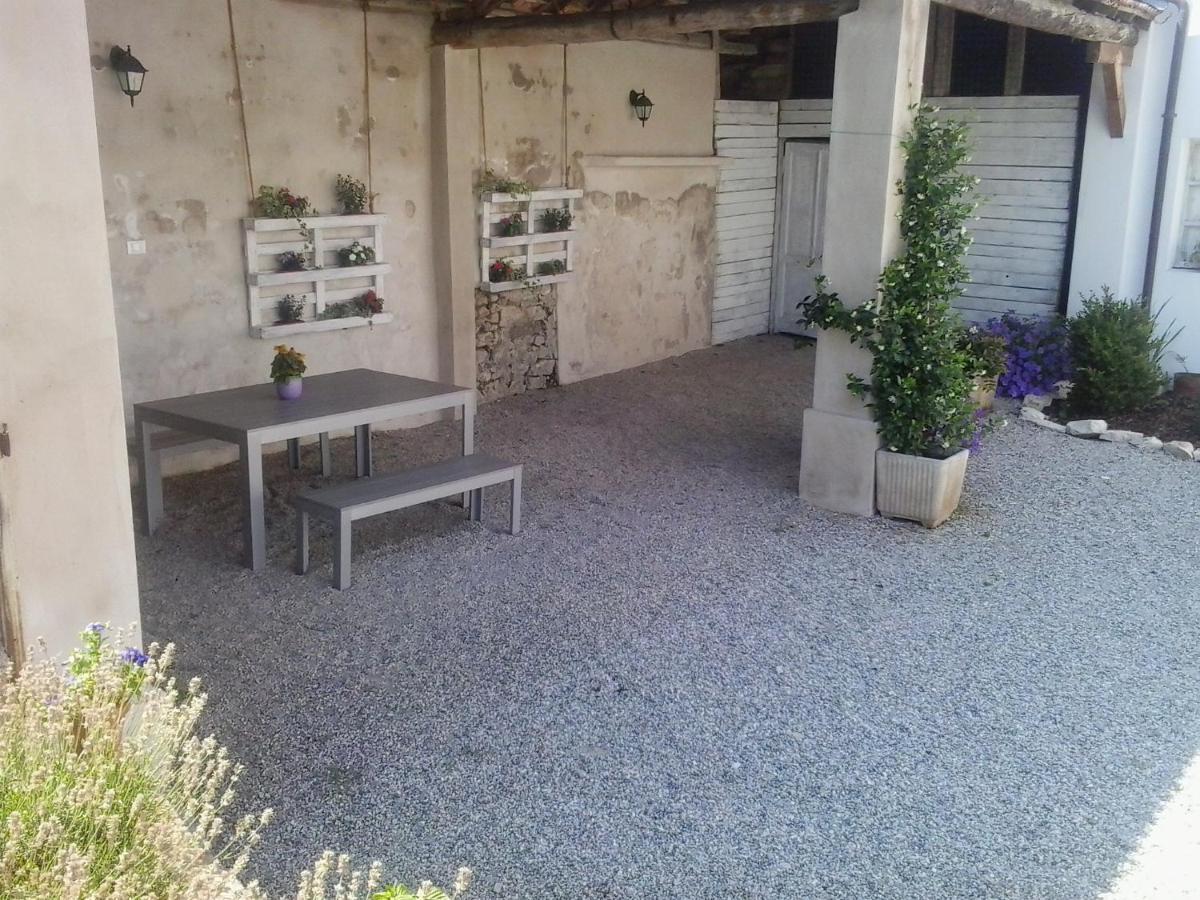 La Casa Bianca Appartement Roe Buitenkant foto